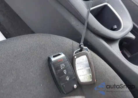 2020 Hyundai Ioniq Hybrid Blue z USA, uszkodzony, nr VIN KMHC65LC6LU215812